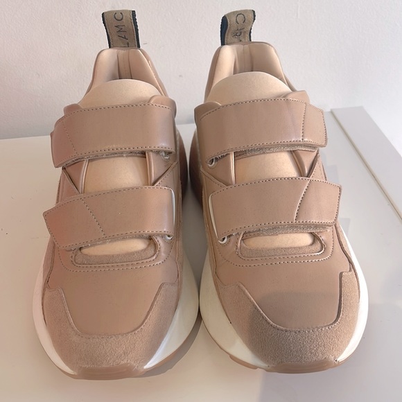 Stella McCartney tan leather Velcro sneakers - Picture 2 of 5